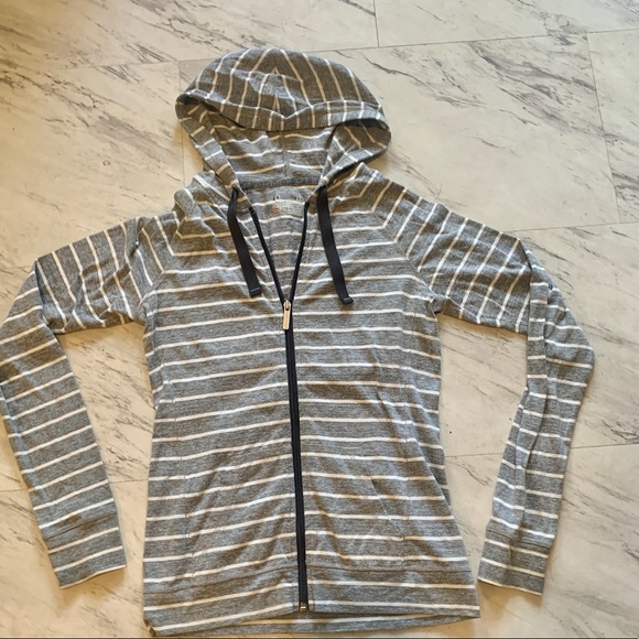 1 for $15 or 2 for $20 Under Armour Lot - Picture 4 of 7